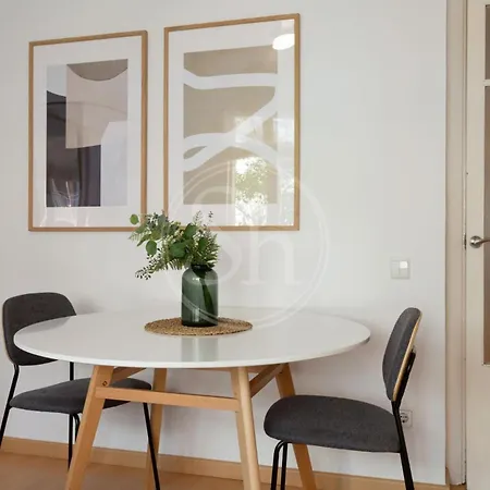 Apartman Comodo En Gracia Barcelona